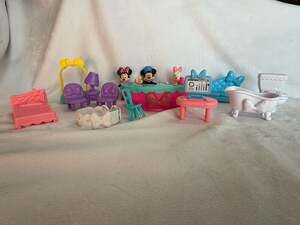 Disney Minnie Mouse Bow-Toons Home Sweet Headquarters Dollhouse Furniture Lot